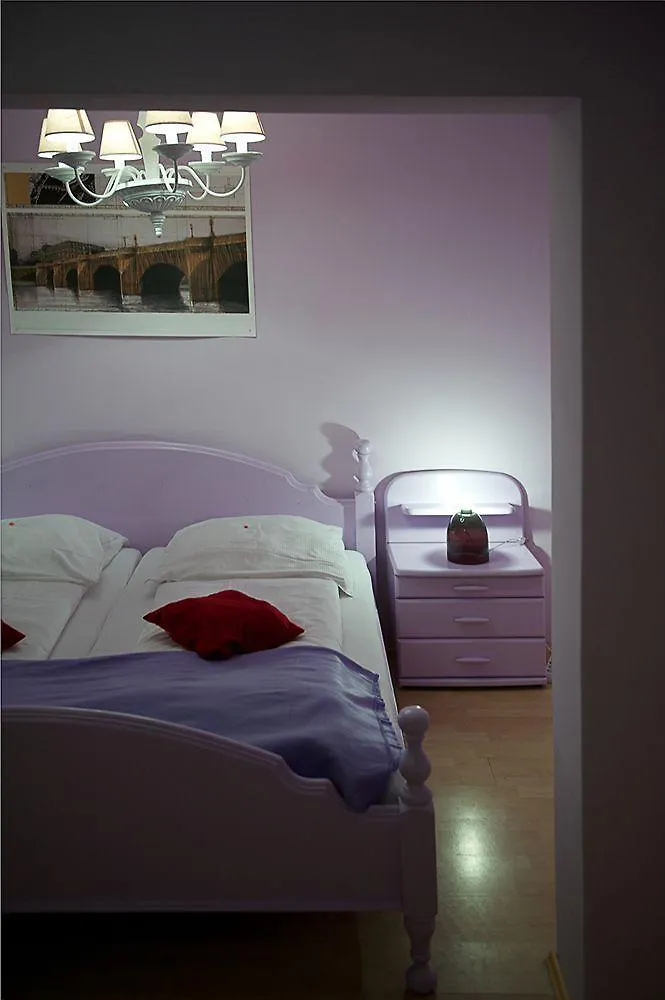***  Hotel Achterbahn München Deutschland