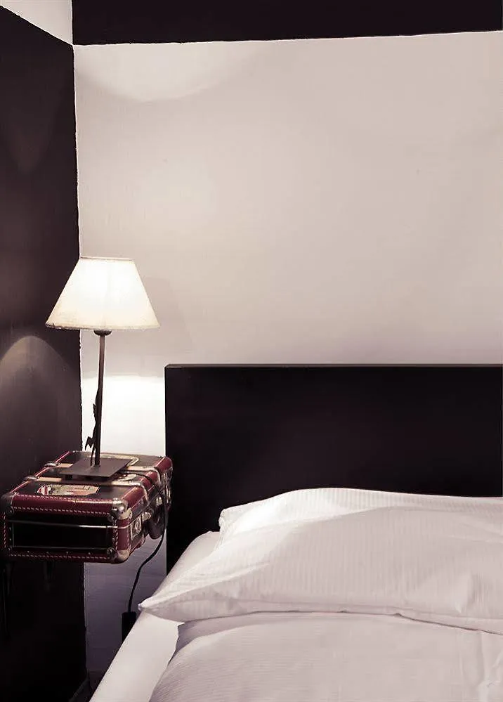 Hotel Achterbahn München